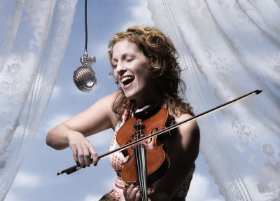 Jenny Thomas - violin